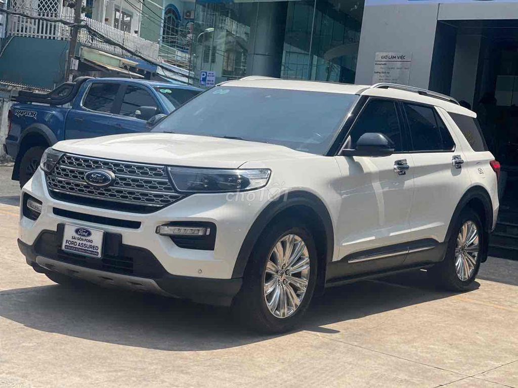 Ford Explorer đk 2022 mới 7v km Hãng Bán có BH