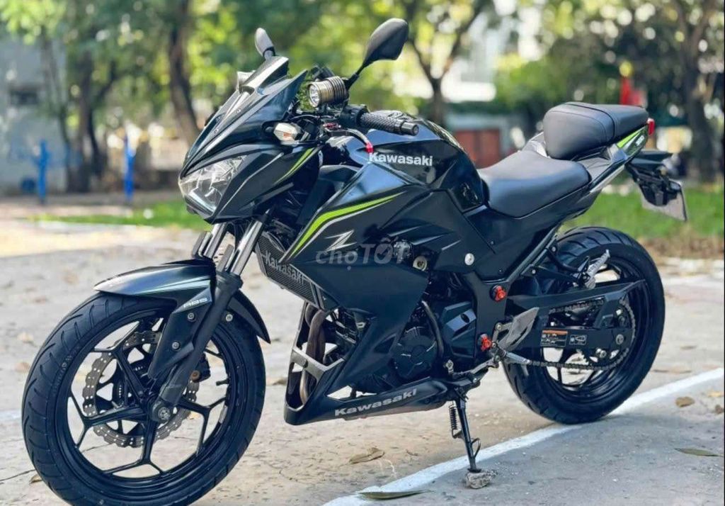Kawasaki Z300 ABS в собственности с тюнингом