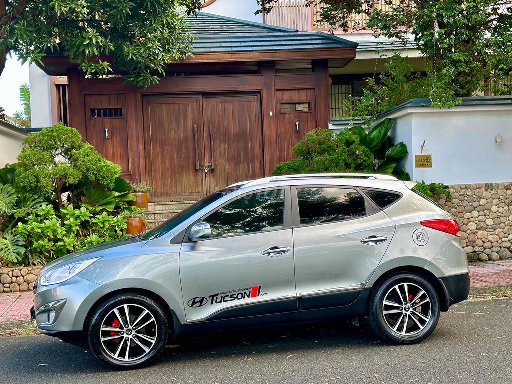 Hyundai Tucson 2009 2.0 AT CRDi - 85000 km. Mua bán Ô tô tại Quận Cẩm Lệ Đà Nẵng được đăng bởi Đức Thịnh hình 7