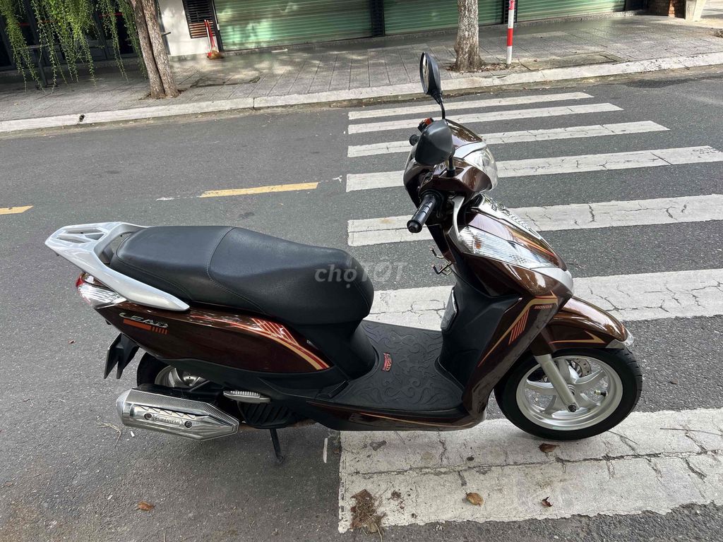 Honda Lead 2014,xe nữ,125cc,còn mới 85%,chính chủ. Mua bán Xe máy tại Quận Hải Châu Đà Nẵng được đăng bởi Trần Vũ Long hình 3