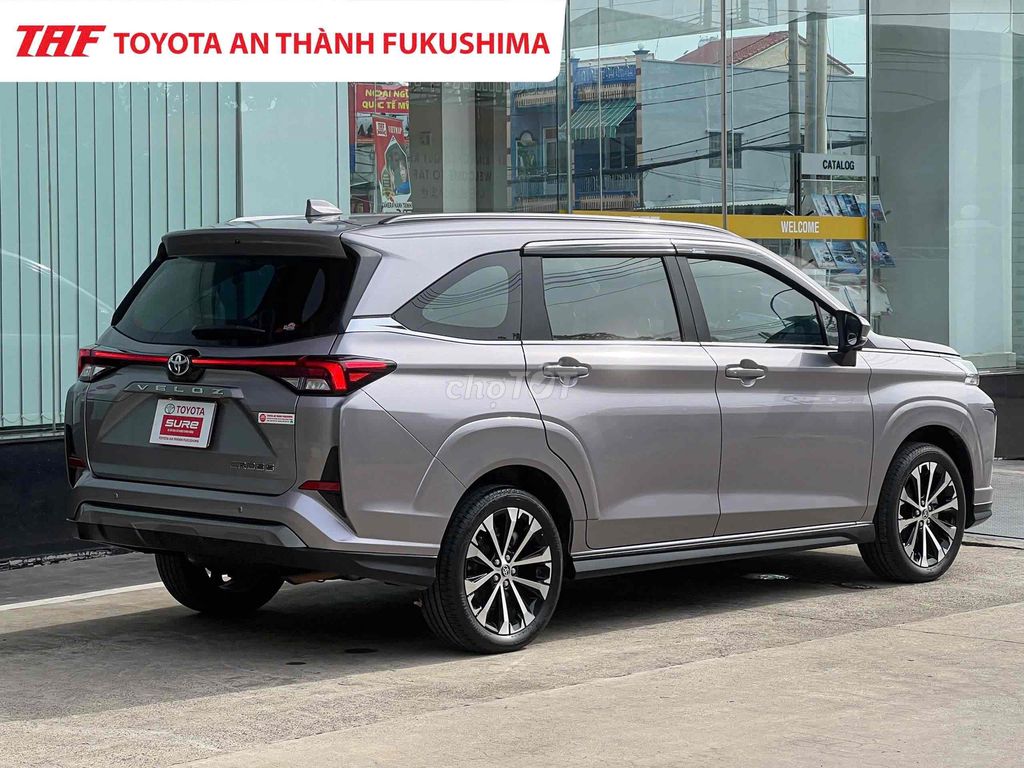 Toyota Veloz CVT Top 2022 - 20768 km