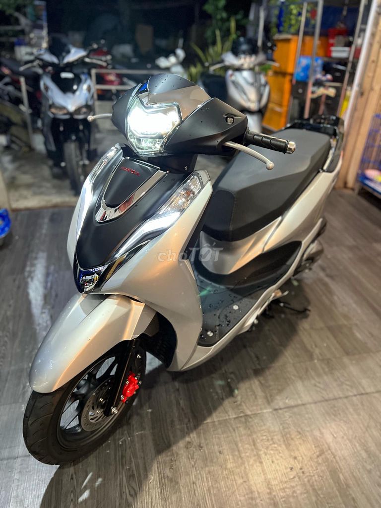 LEAD 4val . Máy Full 160cc cực đã