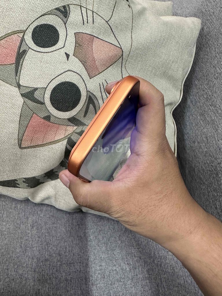 iPhone 17 Pro Max Vàng đồng. Mua bán Điện thoại tại Quận Nam Từ Liêm Hà Nội được đăng bởi TUẤN PHƯƠNG hình 1
