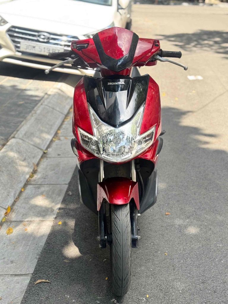 HONDA AIRBLADE 2012 đỏ xe đẹp chạy êm. Mua bán Xe máy tại Quận Nam Từ Liêm Hà Nội được đăng bởi Minh Minh hình 3