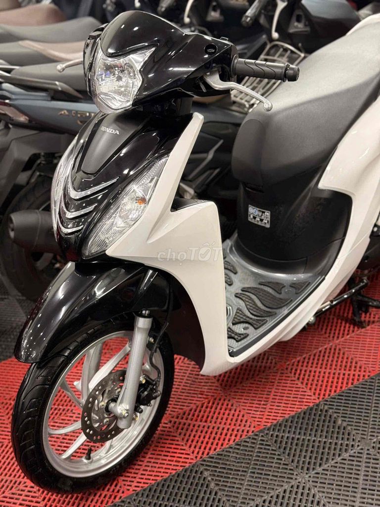 Honda Vision 2026 с номерами провинции, от собственника, пробег 1200 км