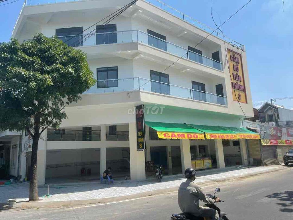 bán nhà 2 mặt tiền đang kinh doanh tốt