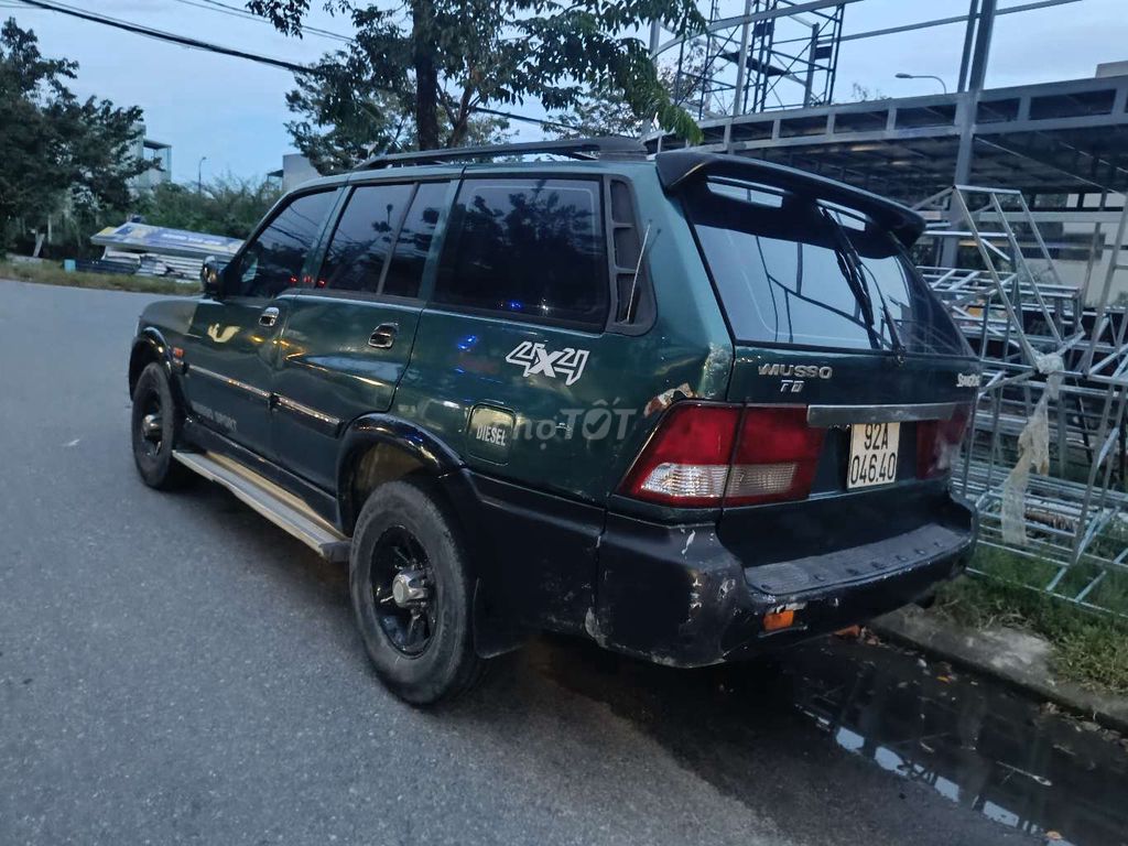 Cần bán xe 7 chỗ máy dầu 2 cầu musso. Mua bán Ô tô tại Quận Liên Chiểu Đà Nẵng được đăng bởi Nguyễn ngọc châu hình 1