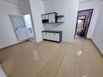 Phòng trọ 70 m² · Nhật Tảo