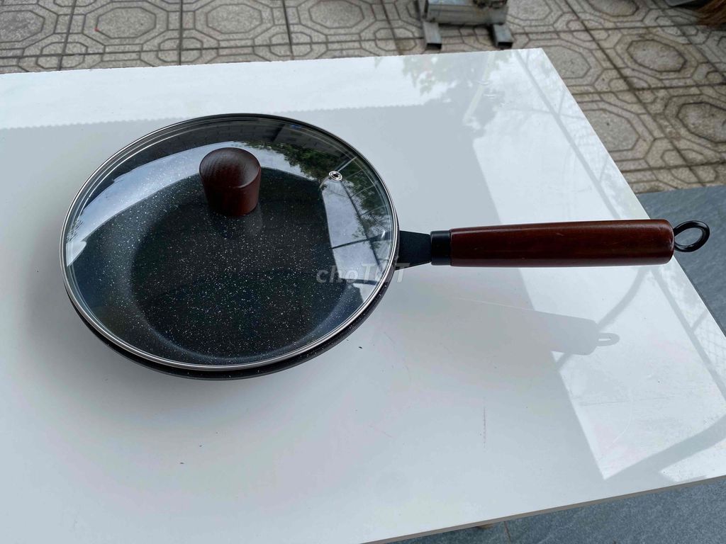 Chảo chống dính 22cm bếp từ có nắp kính. Mua bán Dụng cụ nhà bếp tại Quận Gò Vấp Tp Hồ Chí Minh được đăng bởi An khang hình 1