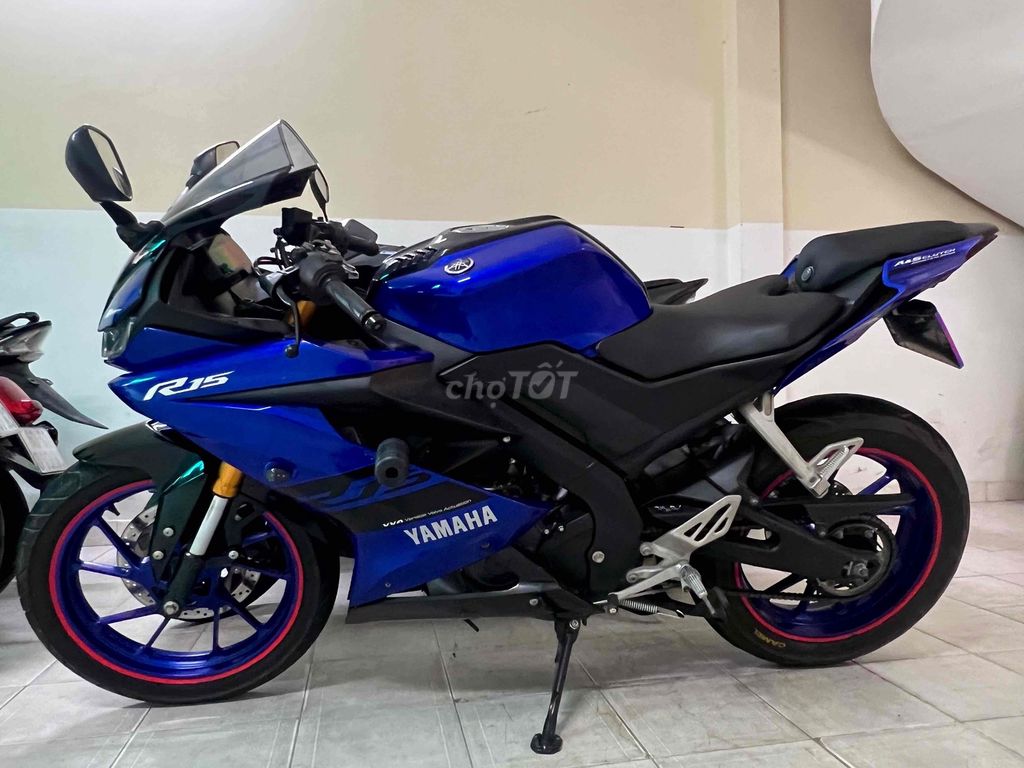 Yamaha R15 2019, синий зиновый сайгон, основной владелец
