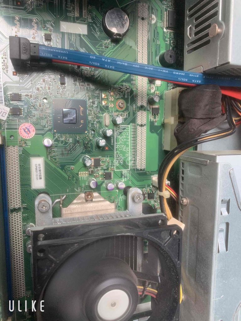 Fujitsu ESPRIMO D550 Đen, Trắng Văn phòng. Mua bán Máy tính để bàn tại Huyện Mê Linh Hà Nội được đăng bởi Onlylagcankillme hình 1