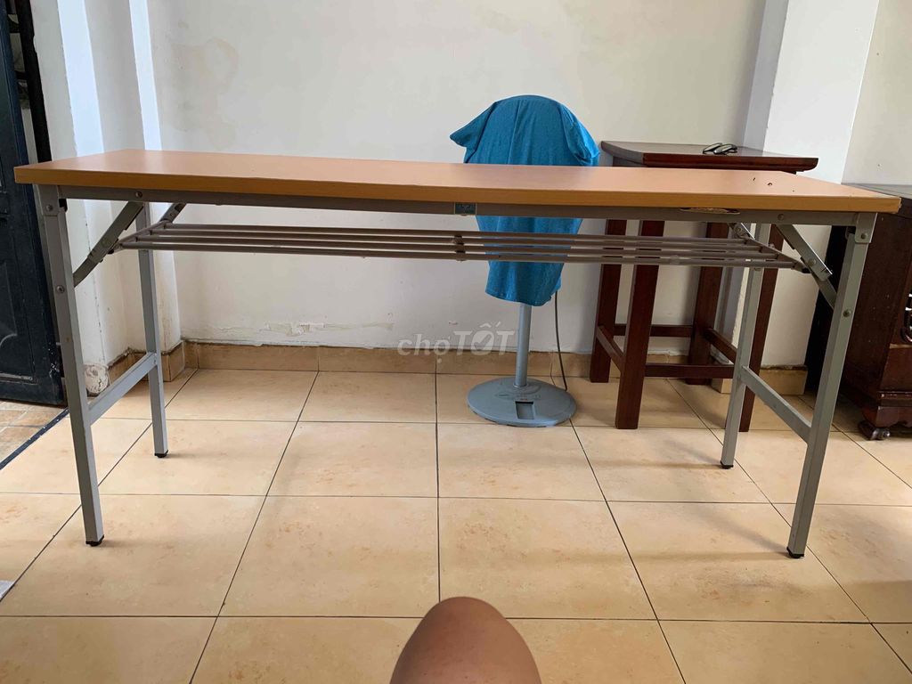 Bàn học Hòa Phát Gỗ, Kim loại. Mua bán Bàn ghế tại Quận Tân Bình Tp Hồ Chí Minh được đăng bởi nguyên thái  hình 1