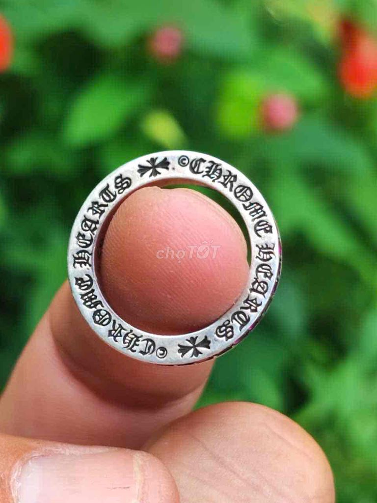 Nhẫn Chrome Hearts Bạc Đỏ Unisex. Mua bán Phụ kiện thời trang khác tại Quận Lê Chân Hải Phòng được đăng bởi Đồ Si Đẹp hình 1