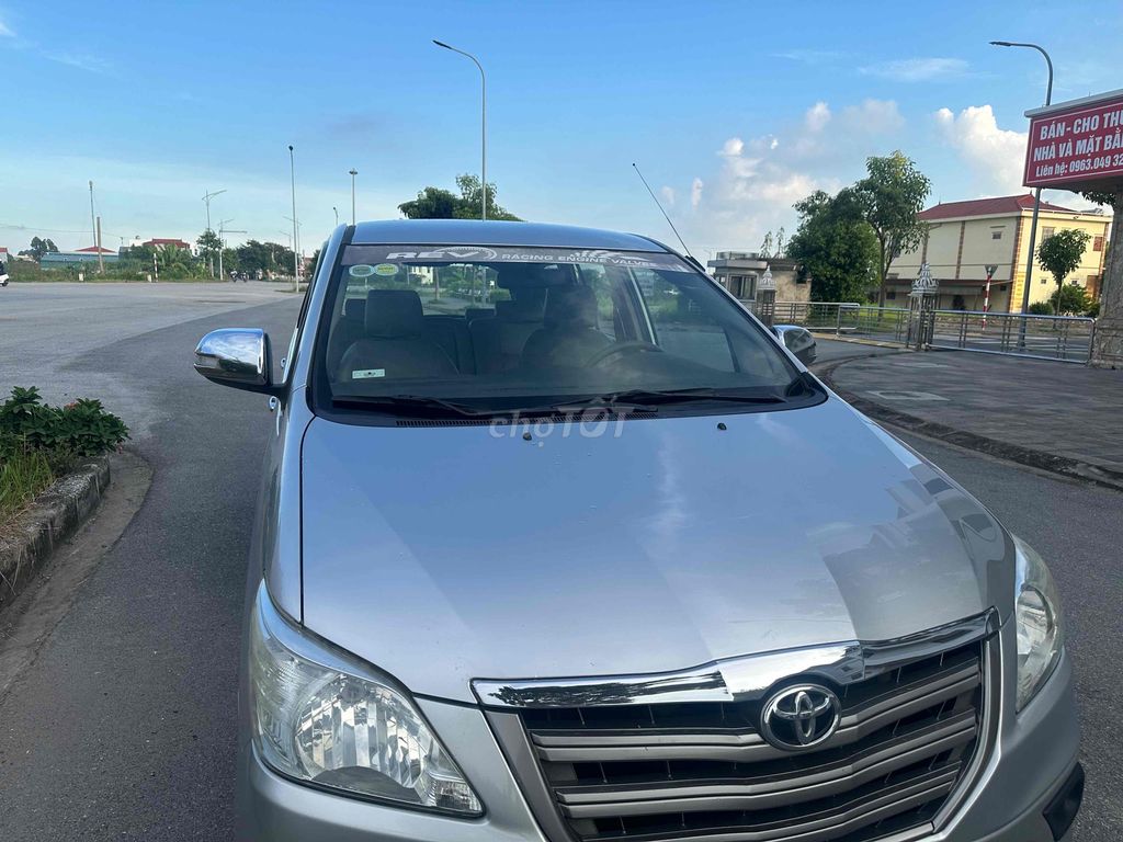 Toyota Innova 2015 2.0E - 310181 km. Mua bán Ô tô tại Quận Long Biên Hà Nội được đăng bởi TOÀN THẮNG Ô TÔ KINH BẮC hình 2