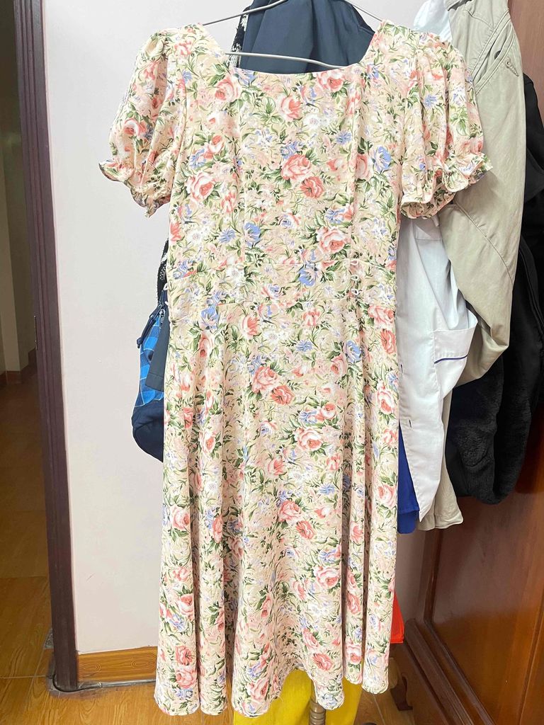 Đầm Nữ Voan Vintage Hoa nhí. Mua bán Quần áo tại Thành phố Nam Định Nam Định được đăng bởi phạm thu thủy hình 1