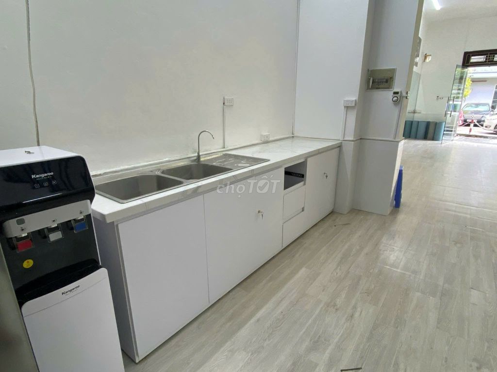 Tủ bếp gỗ công nghiệp Trắng. Mua bán Tủ, kệ gia đình tại Quận Nam Từ Liêm Hà Nội được đăng bởi Trà My hình 1