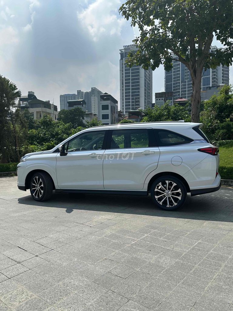 Toyota Veloz Cross 2025. Mua bán Ô tô tại Quận Hà Đông Hà Nội được đăng bởi Nguyễn Hà hình 7