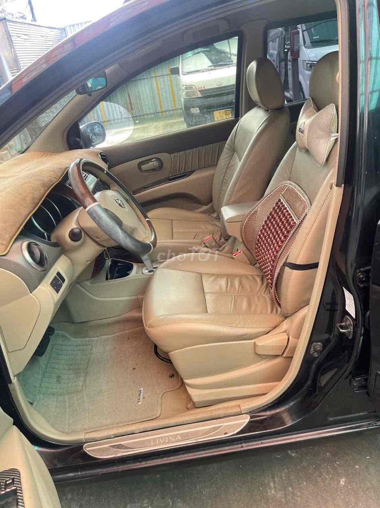 Nissan GRAND Livina Siu cọp Số tự động. Mua bán Ô tô tại Quận 12 Tp Hồ Chí Minh được đăng bởi Mr Gà 9x  hình 9