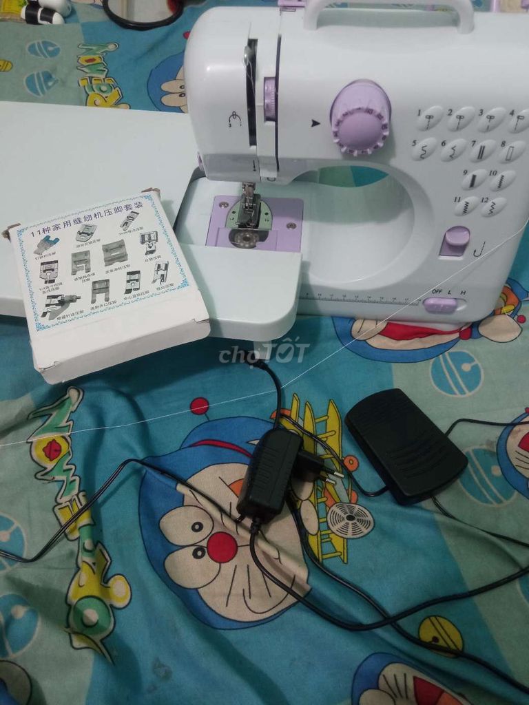 Máy may gia đình Trắng Nhựa. Mua bán Đồ chuyên dụng, Giống nuôi trồng tại Quận Bình Thuỷ Cần Thơ được đăng bởi Ha Truong hình 1
