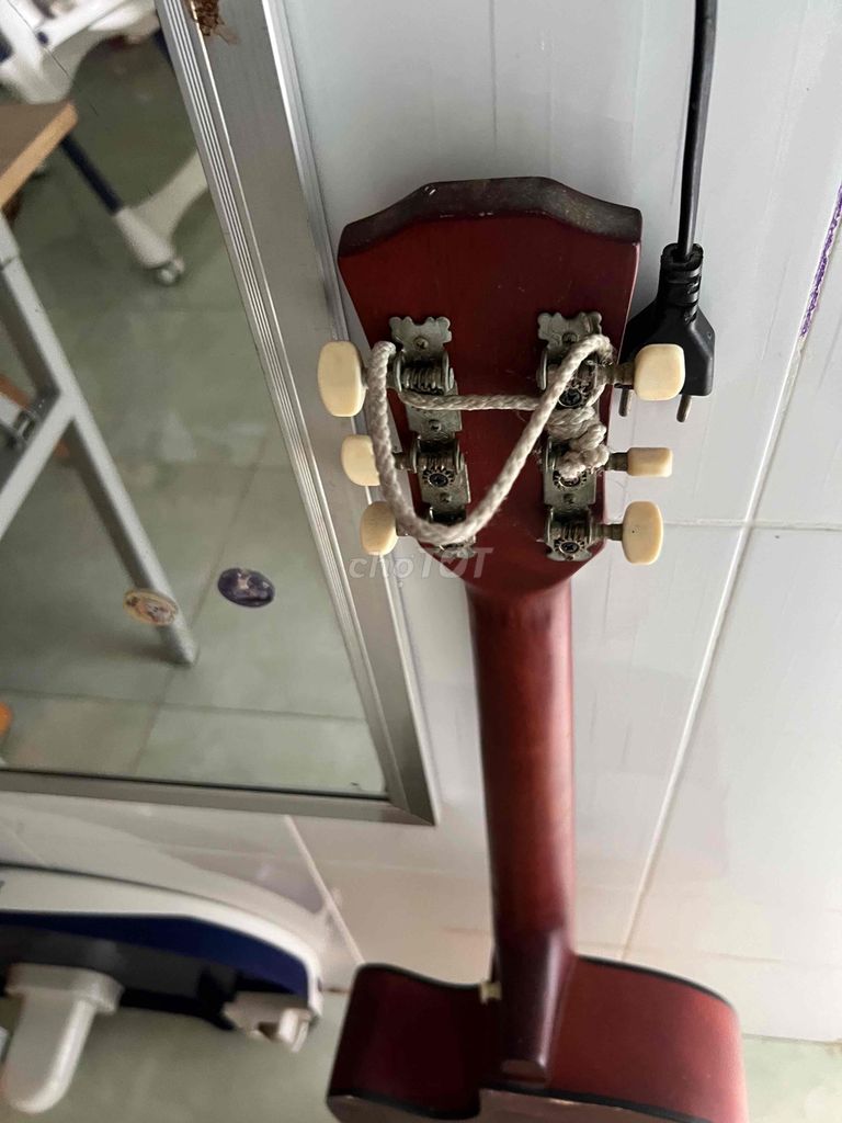 Đàn gitar cho người mới tập chơi