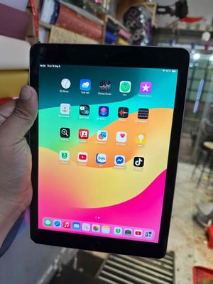 iPad Gen 6 Wifi 128GB máy đẹp dùng ngon