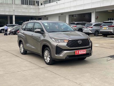Toyota Innova Cross 2024 2.0V 27.000 km