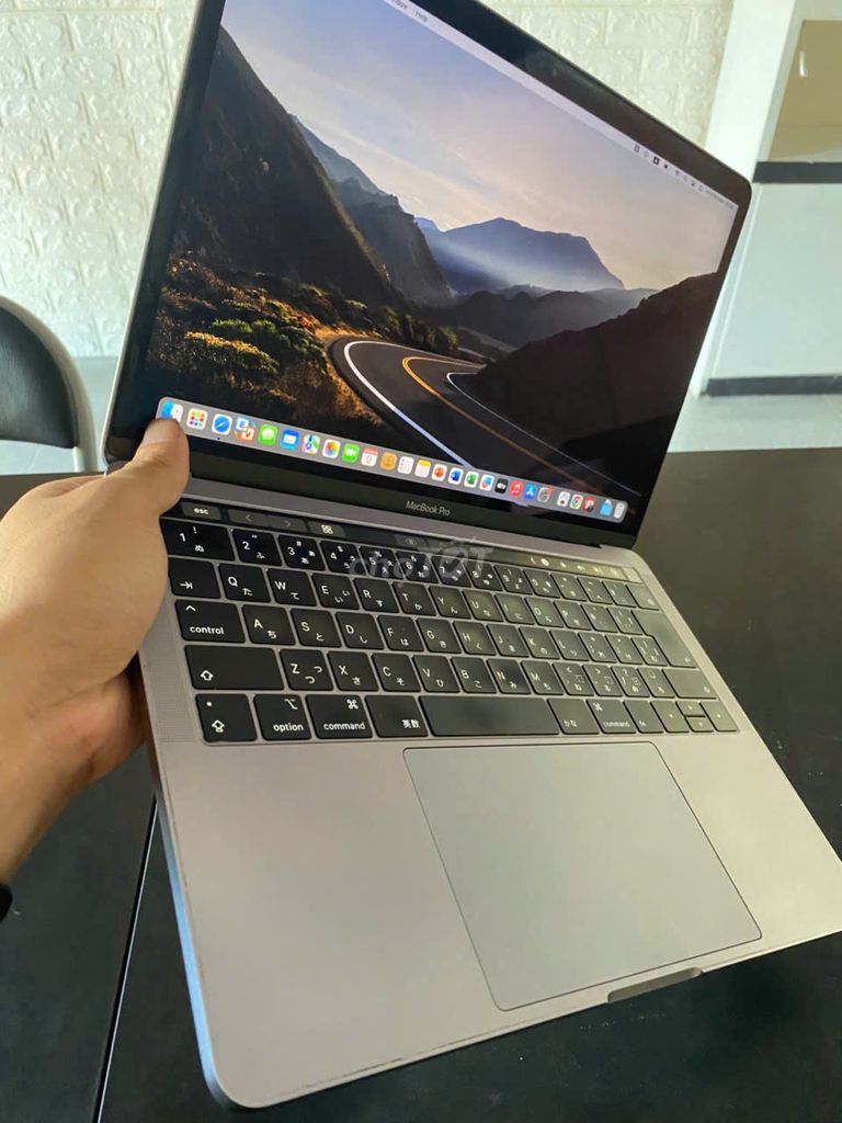 MacBook Pro 2019 Fullbox - Core i5 / RAM 8GB. Mua bán Laptop tại Huyện Đất Đỏ Bà Rịa - Vũng Tàu được đăng bởi Phạm Viết Thống hình 1
