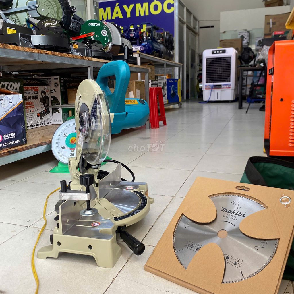 Máy cắt nhôm Makita LS1040 1800W. Mua bán Đồ chuyên dụng, Giống nuôi trồng tại Thành phố Thuận An Bình Dương được đăng bởi Máy Móc 24H Bình Dương hình 1