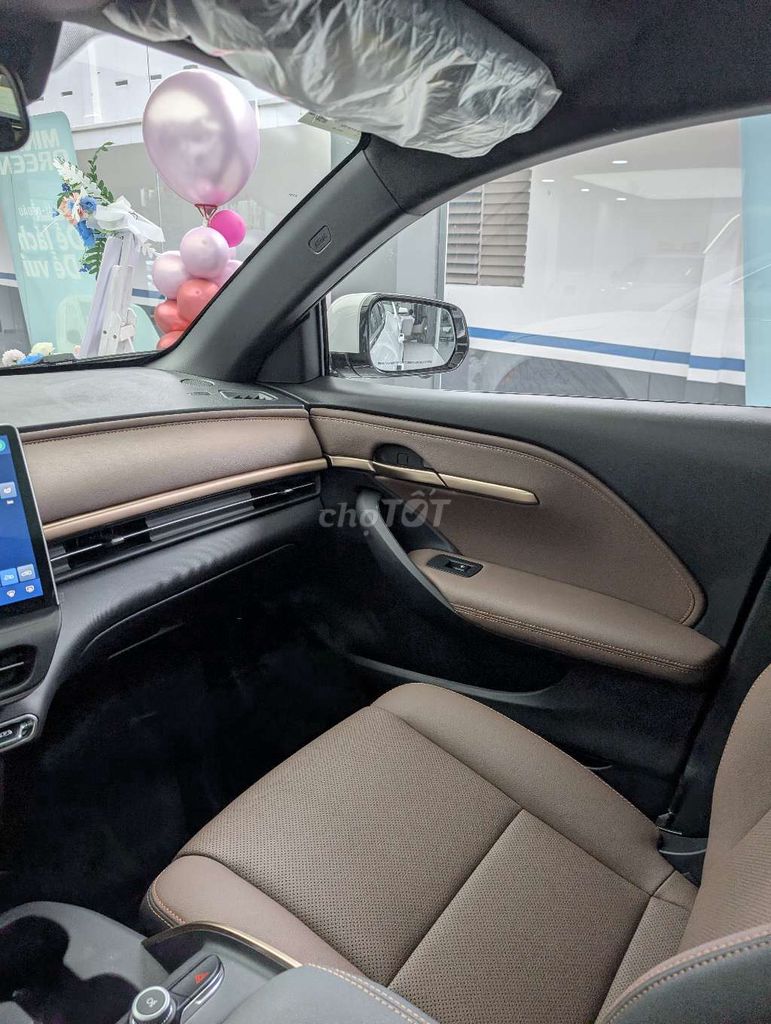 VinFast VF6 PLUS Bản Mỹ Trắng. Mua bán Ô tô tại Thành phố Thủ Đức Tp Hồ Chí Minh được đăng bởi Phương Anh VF Thủ Đức  hình 4