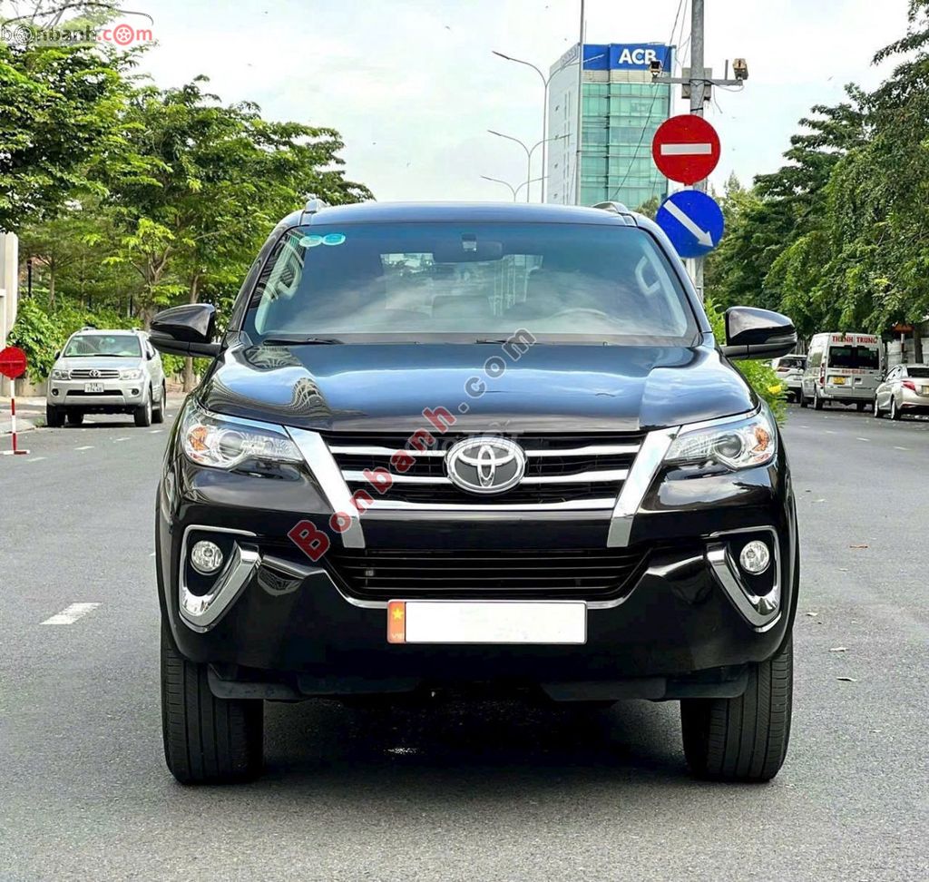Toyota Fortuner 2020. Mua bán Ô tô tại Quận Thanh Xuân Hà Nội được đăng bởi Hà Trần hình 5