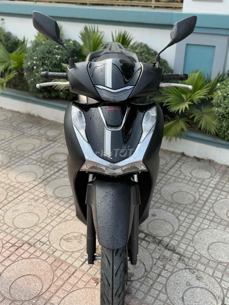 Honda SH 150 ABS 2022 Đen nhám. Mua bán Xe máy tại Thành phố Thuận An Bình Dương được đăng bởi Xe Máy Minh Tú Bình Dương hình 3