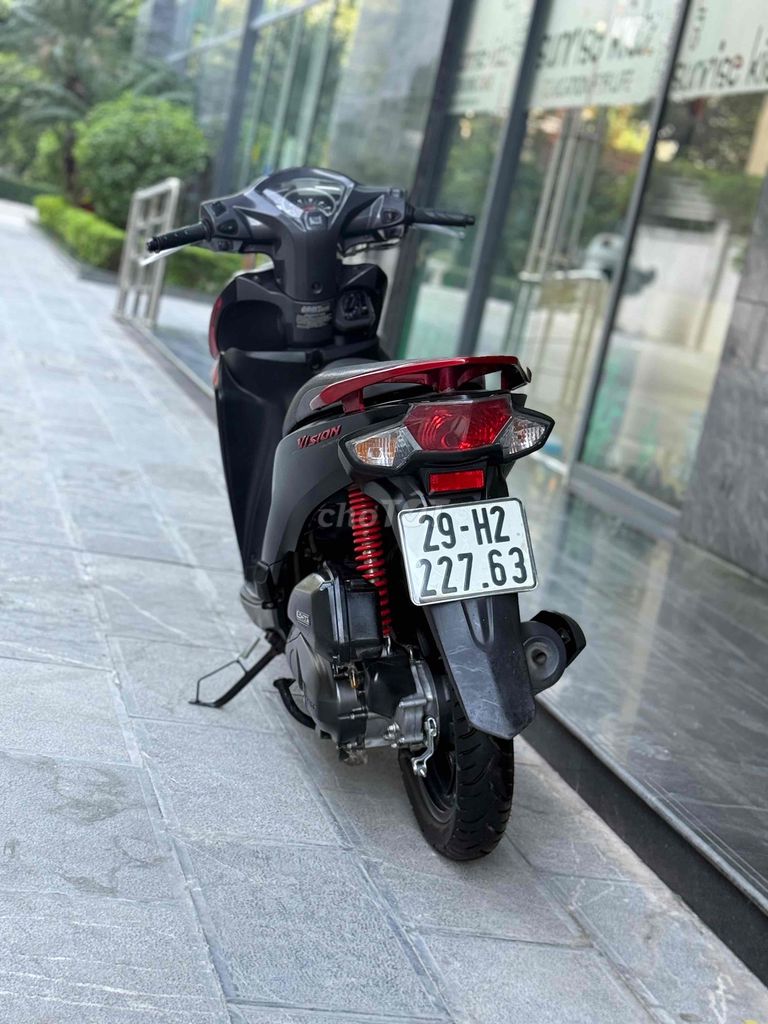 Honda Vision Sport Đặc Biệt nhám cực mới 29H2. Mua bán Xe máy tại Quận Ba Đình Hà Nội được đăng bởi Xe Máy Nam Thi hình 15