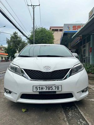 Toyota Sienna 2016 3.5LE màu trắng. Mua bán Ô tô tại Thành phố Mỹ Tho Tiền Giang được đăng bởi Anh Năm