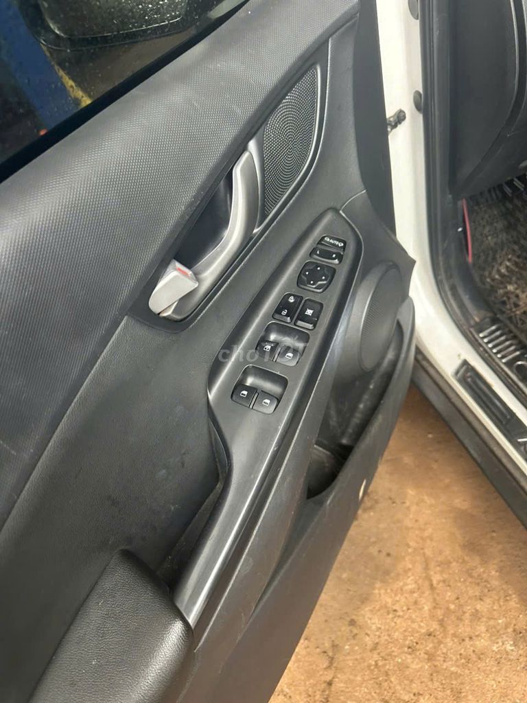 Hyundai Kona 2020 2.0 AT Đặc biệt - 240000 km. Mua bán Ô tô tại Huyện Cẩm Mỹ Đồng Nai được đăng bởi Cỏ Dại hình 4