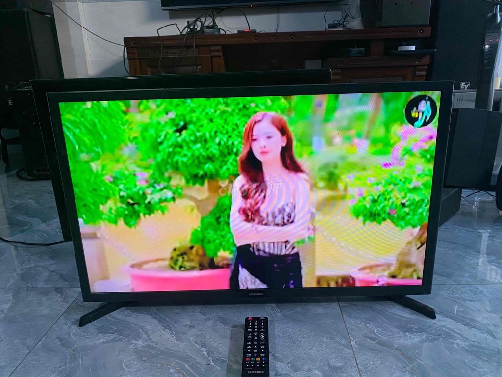 Tivi Samsung Smart 32 inch Đen. Mua bán Tivi, Âm thanh tại Quận 12 Tp Hồ Chí Minh được đăng bởi Vĩnh phat hình 1