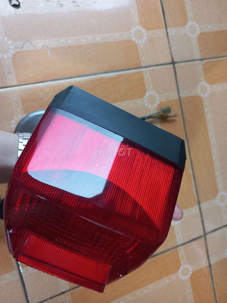 Vô lăng mâm lửa và cụm đèn hậu zin xe Cub. Mua bán Phụ tùng xe tại Quận Hà Đông Hà Nội được đăng bởi Lê Công Tuấn Anh hình 18