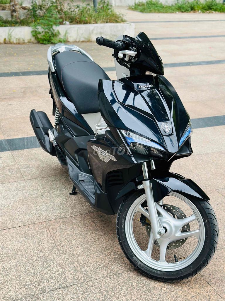Honda Airblade khoá smakey chính chủ. Mua bán Xe máy tại Quận Bắc Từ Liêm Hà Nội được đăng bởi XE MÁY ÁNH QUÂN hình 6