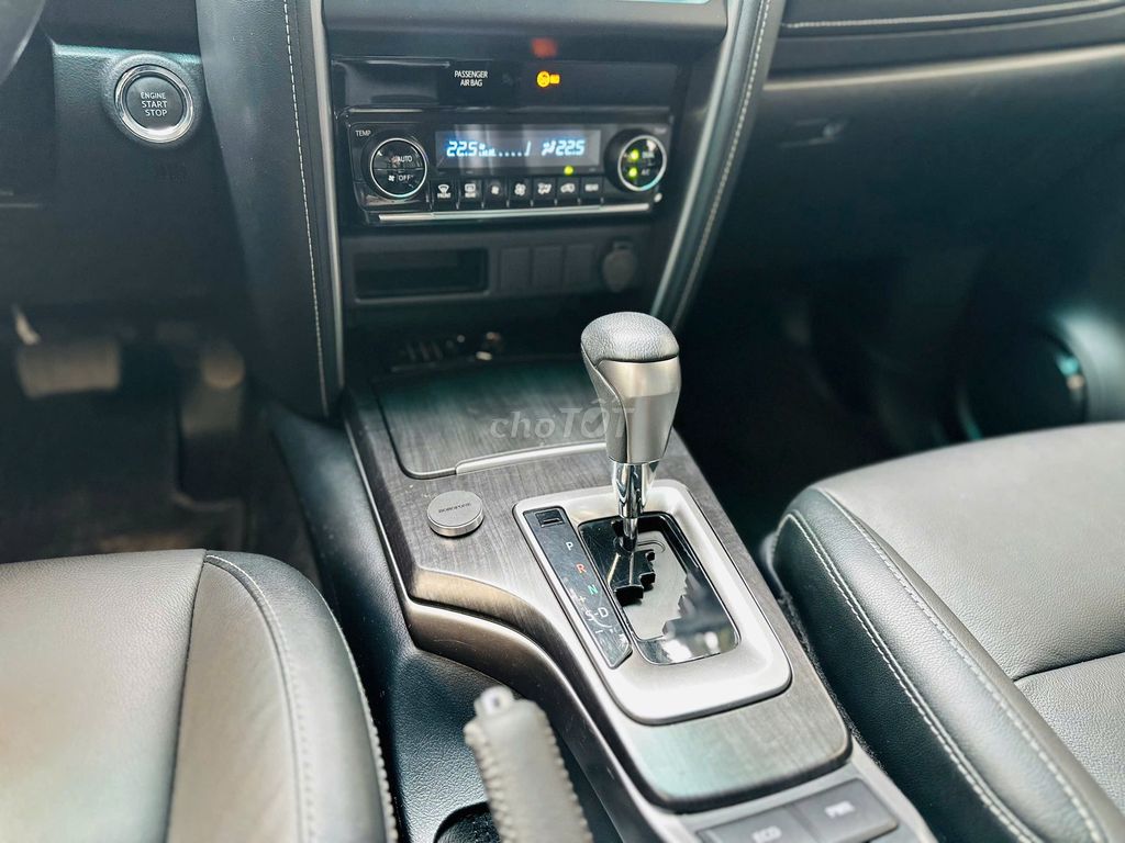 Toyota Fortuner Dầu 2.4 4x2 AT 2022 - 68000 km. Mua bán Ô tô tại Thành phố Dĩ An Bình Dương được đăng bởi Siêu Thị Ô Tô Bình Dương  hình 6