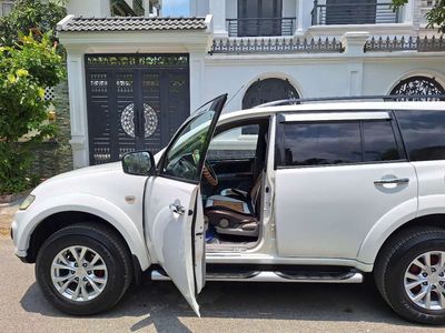 Mitsubishi Pajero Sport 2.5 MT máy dầu 2016