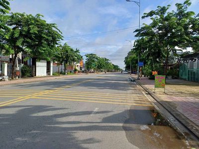 Đất mặt tiền phạm hùng, hậu dài. long thành trung. Chỉ 500 triệu 1 mét. Mua bán đất tại Huyện Hòa Thành Tây Ninh được đăng bởi Nhà Đất Lê Nam