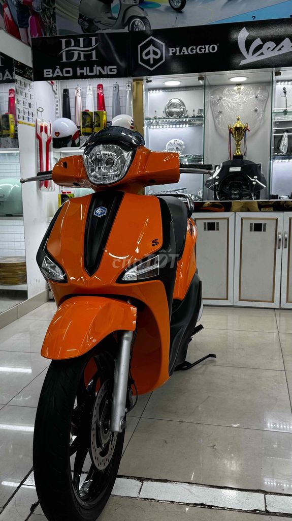 Libety S125 Màu Cam Hot Chính chủ 1 chủ mua 2022. Mua bán Xe máy tại Quận Phú Nhuận Tp Hồ Chí Minh được đăng bởi VESPA  PIAGGIO BẢO HƯNG Vespa cũ trả góp  hình 12