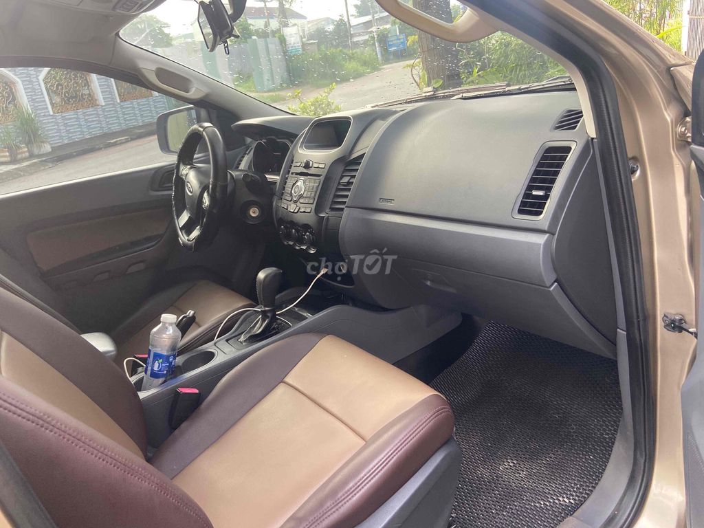 Ford Ranger 2016 XLS xe gia đình nhiều đồ chơi. Mua bán Ô tô tại Thành phố Thủ Dầu Một Bình Dương được đăng bởi Điện An Toàn hình 6