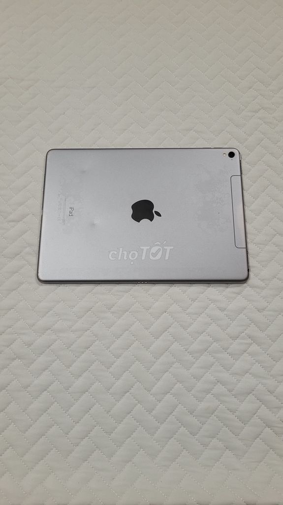 Apple iPad Pro 9.7 Wi-Fi Cellular Bạc. Mua bán Máy tính bảng tại Quận Hoàng Mai Hà Nội được đăng bởi pham truong hình 1