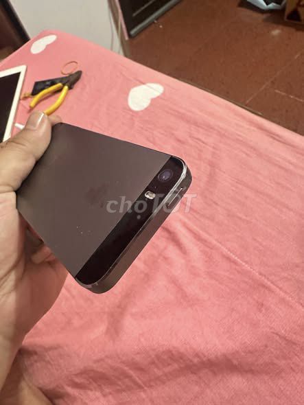 Apple iPhone 5s 16GB Xám. Mua bán Điện thoại tại Quận 1 Tp Hồ Chí Minh được đăng bởi Hội Đồ Điện Tử hình 1