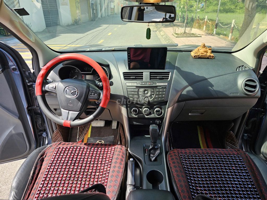 Mazda BT50 2.2L 4x2AT 2017. Лучшая во Вьетнаме