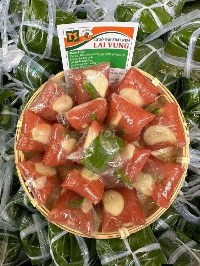 Nem chua - nem bì hộp 18k. Mua bán Đồ ăn, thực phẩm và các loại khác tại Thành phố Sóc Trăng Sóc Trăng được đăng bởi kiều kiều hình 1