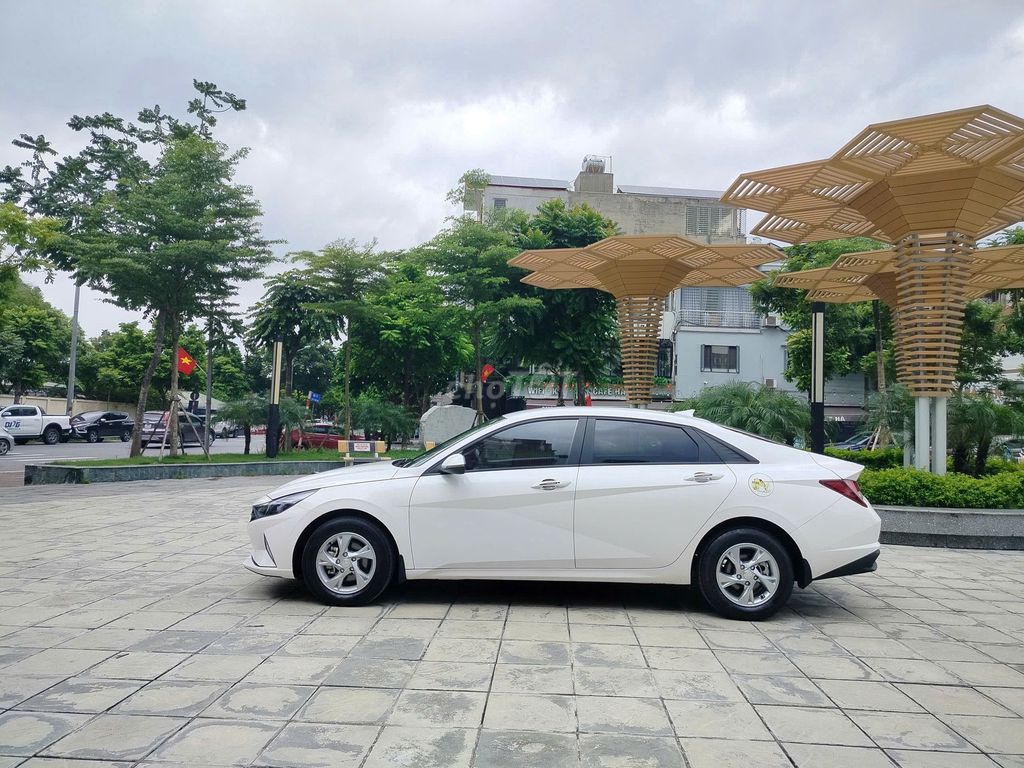 Hyundai Elantra 1.6AT tiêu chuẩn – Sản xuất 2022. Mua bán Ô tô tại Quận 11 Tp Hồ Chí Minh được đăng bởi HOÀNG HÀ hình 2