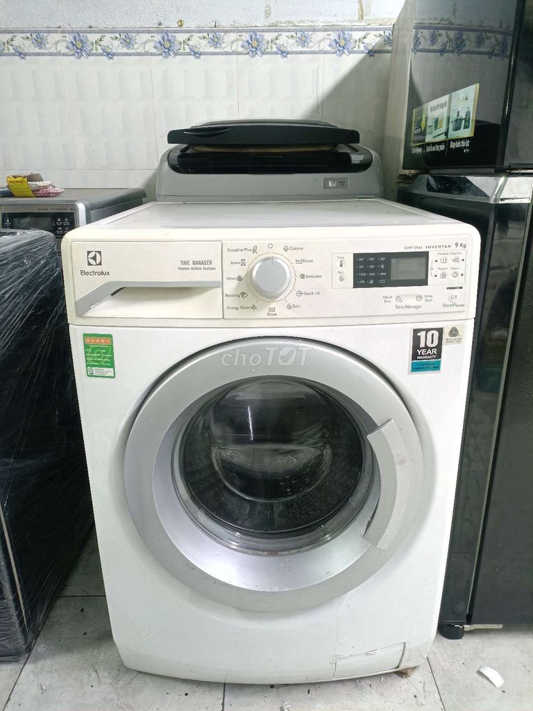 Máy giặt Electrolux 9kg  hoạt động tốt