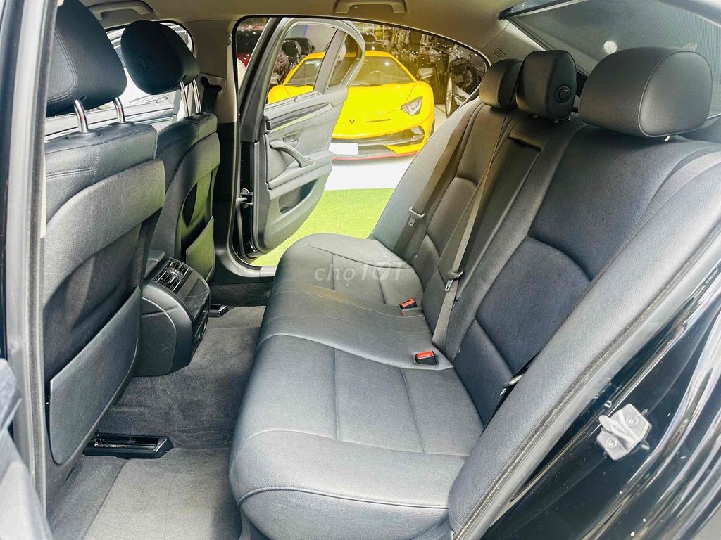BMW 520i Model 2016. Mua bán Ô tô tại Quận 8 Tp Hồ Chí Minh được đăng bởi Hồng Phúc hình 5