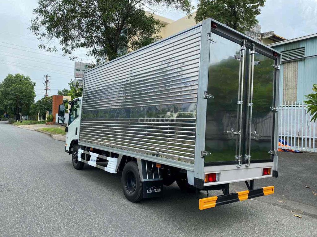 Isuzu 2 tấn mới 2025. Mua bán Xe tải, xe ben tại Thành phố Thuận An Bình Dương được đăng bởi Xe tải ISUZU hình 4